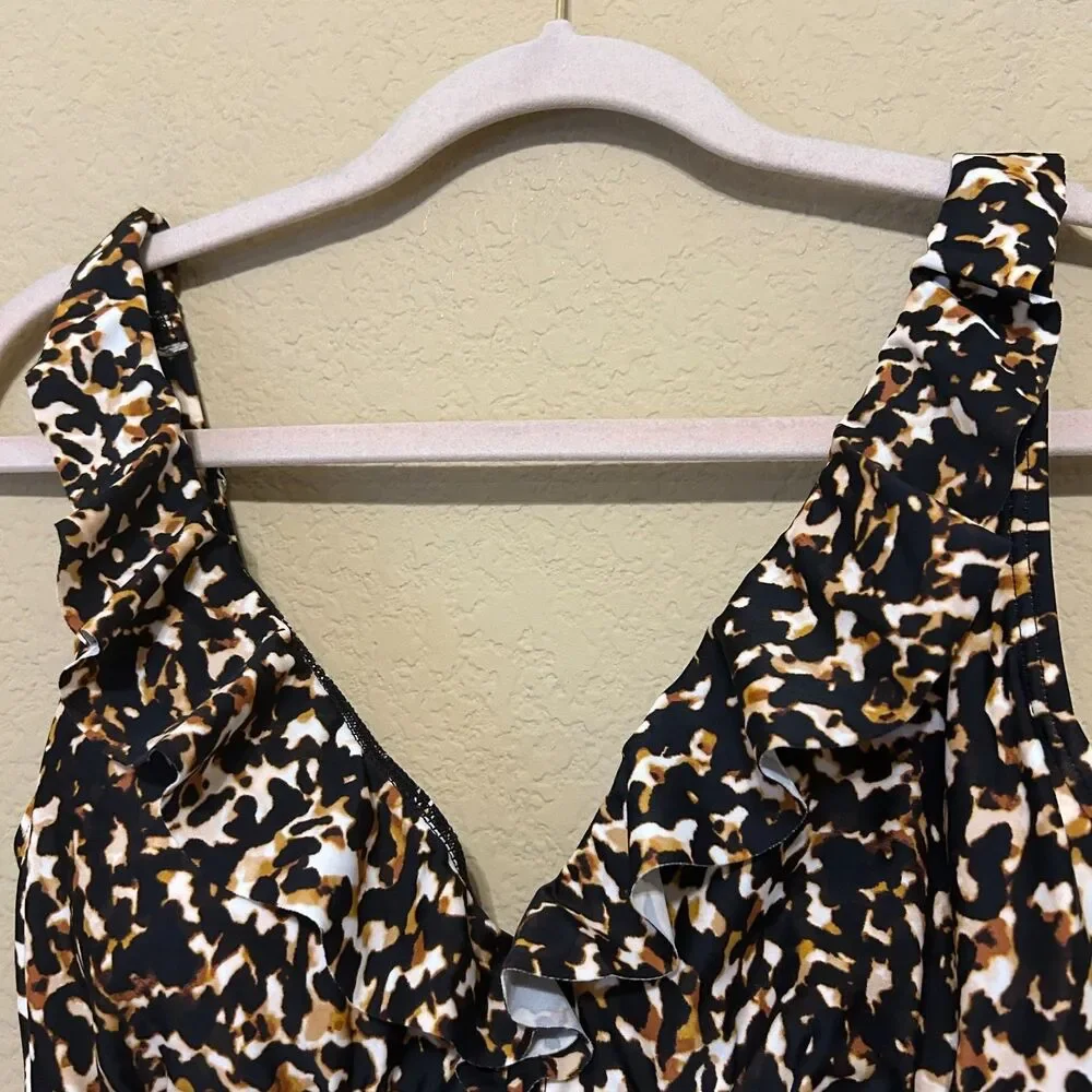 NWOT DKNY One Piece Swimsuit Womens Size 10 Leopard Print Ruched Tummy Control - Picture 3 of 5